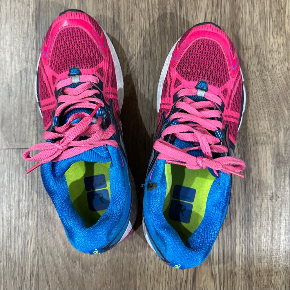 Brooks Ravenna Pink and Blue Athletic Shoes